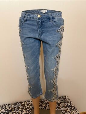 Cache Luxe Blue Cropped Jeans with Embroidery Beads and Side Sequin Trim NWOT
